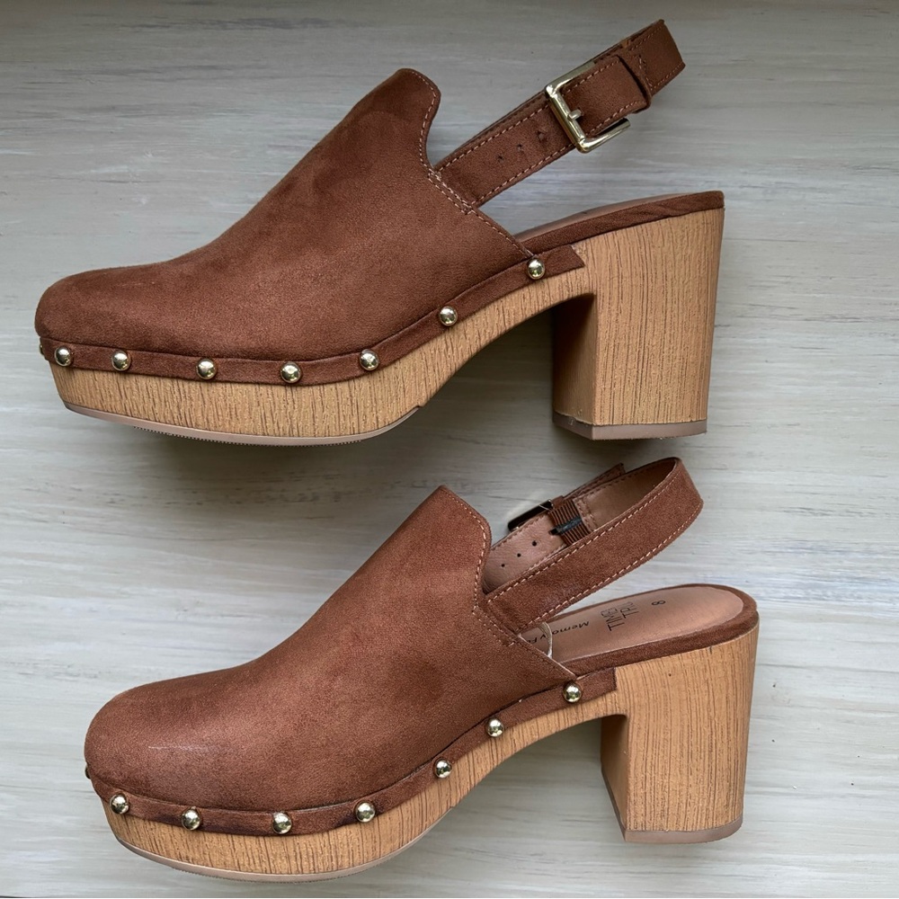 Faux suede clogs.  Time and true buckle sling strap women’s clogs.